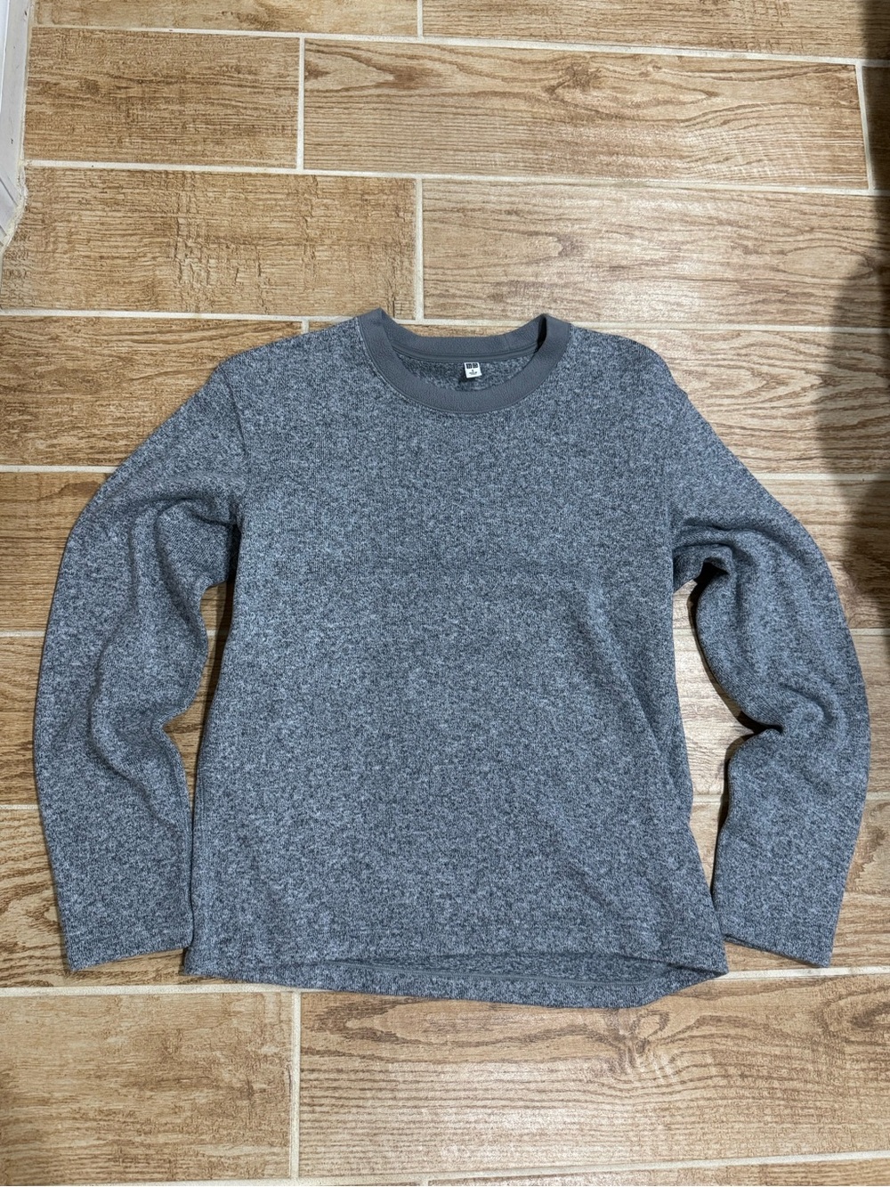 Uniqlo gray heather soft long sleeve pajama shirt